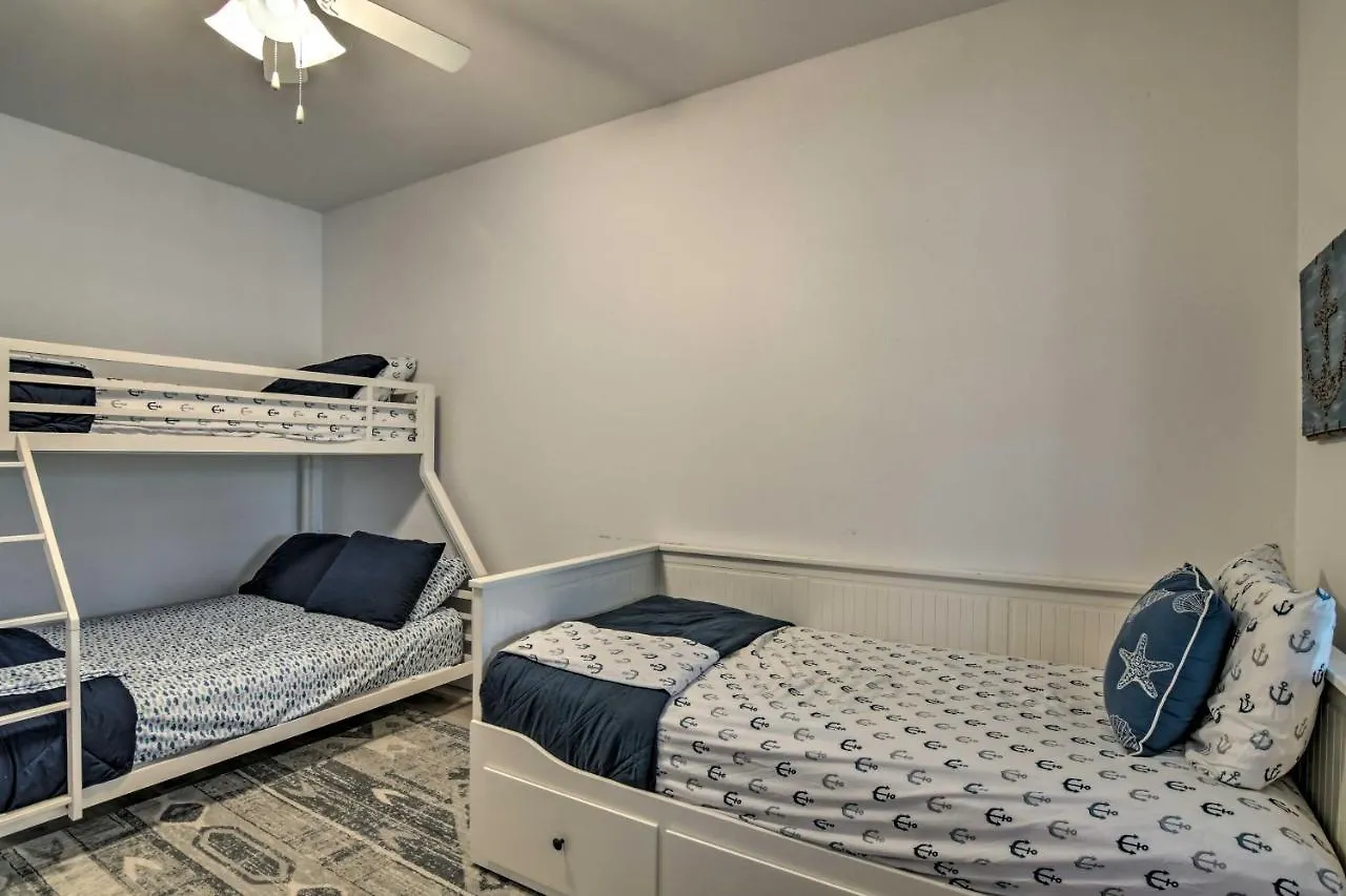 Apartman Resort-style With Views And Patio! *