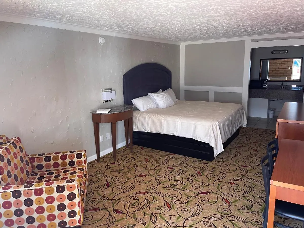 Stratford House 3*