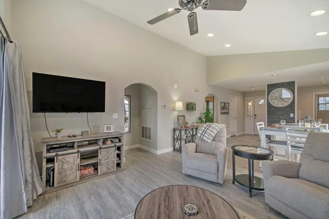 With Pool Access And Golf Course View! * Branson