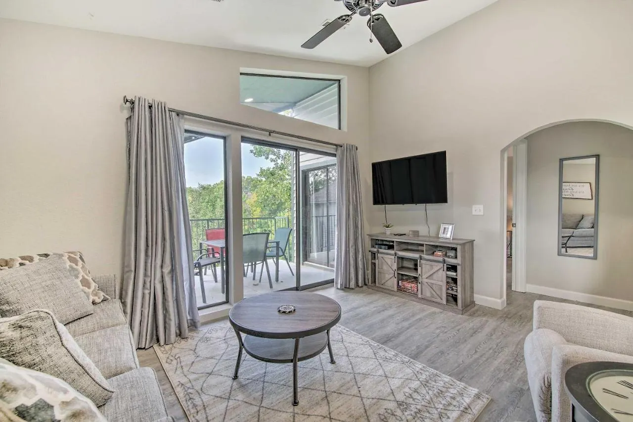Apartment With Pool Access And Golf Course View! *