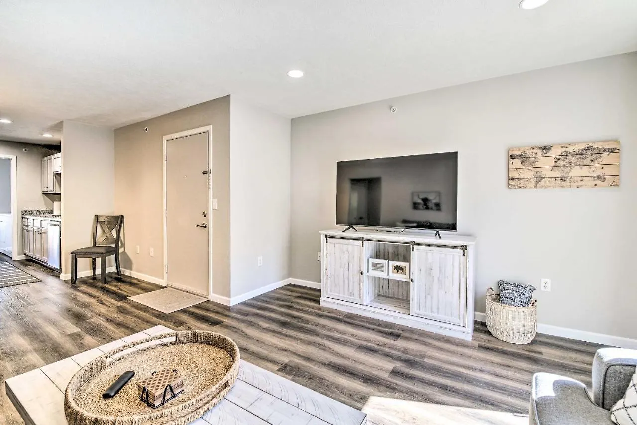 Apartment Pet-friendly With Shared Pool!
