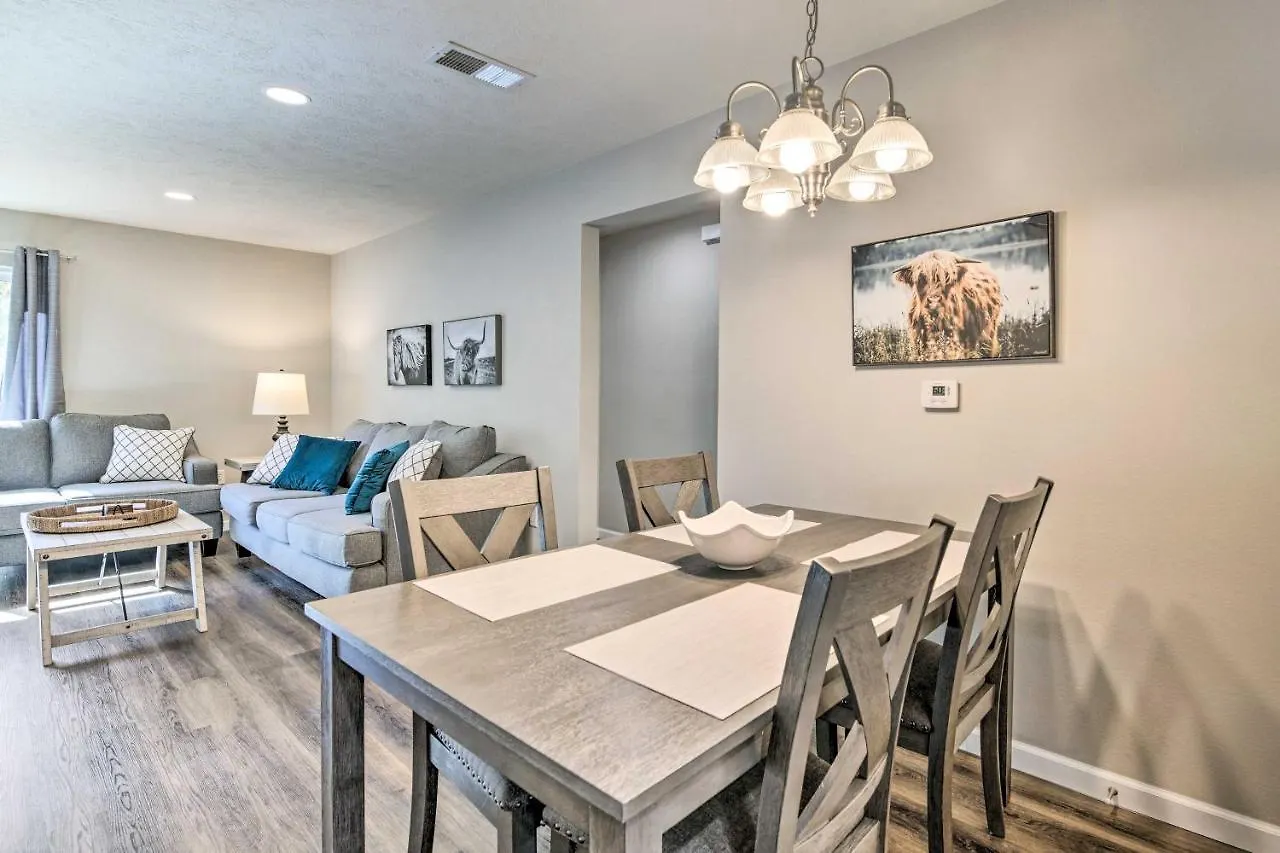 Pet-friendly With Shared Pool! Apartment Branson