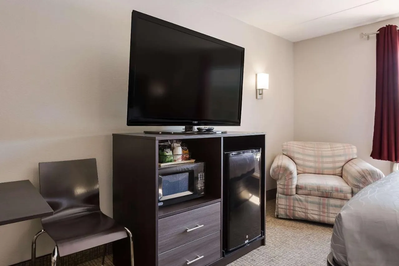 Inn Rodeway Branson, Brick House