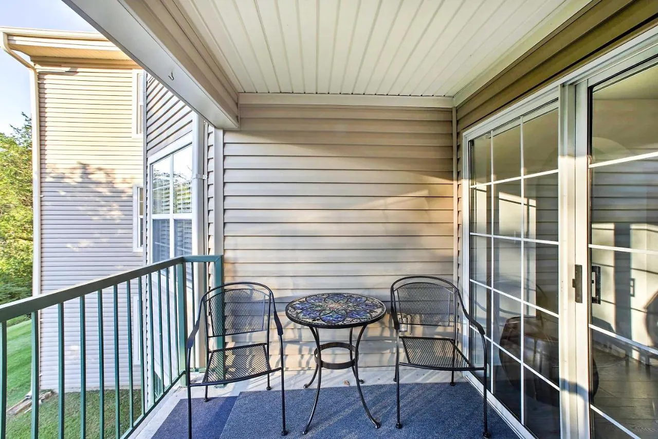 Walk-in Amenities, 3 Mi To Landing! Appartement *