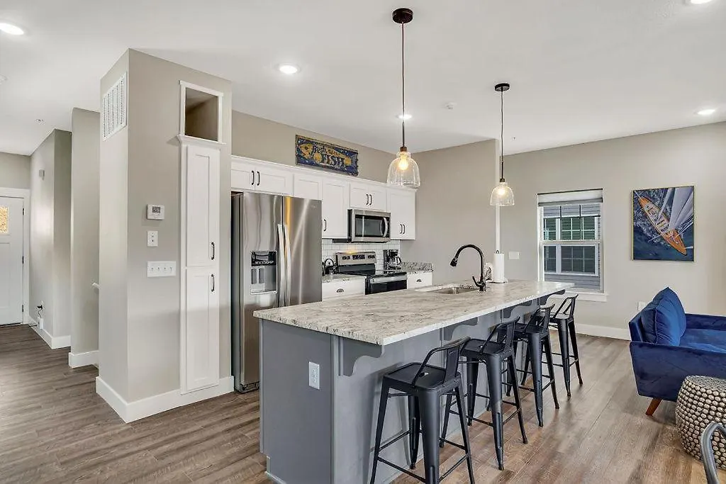 Modern Coastal Branson