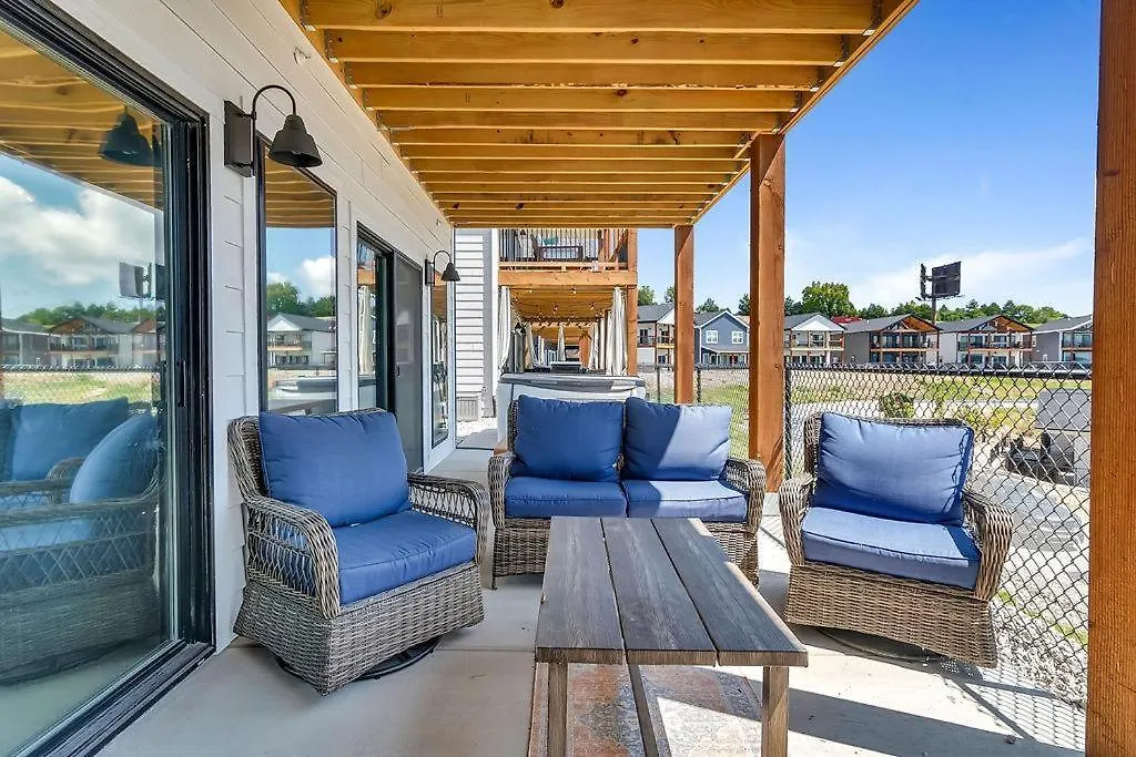 Hilltop House Branson
