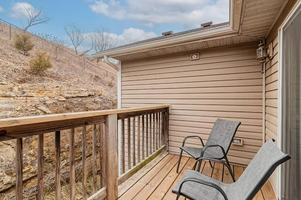 Cozy 3-bedroom Near Branson