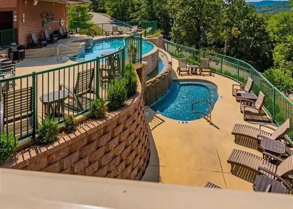 Walk In Two Bed Lakeview At Indian Point *