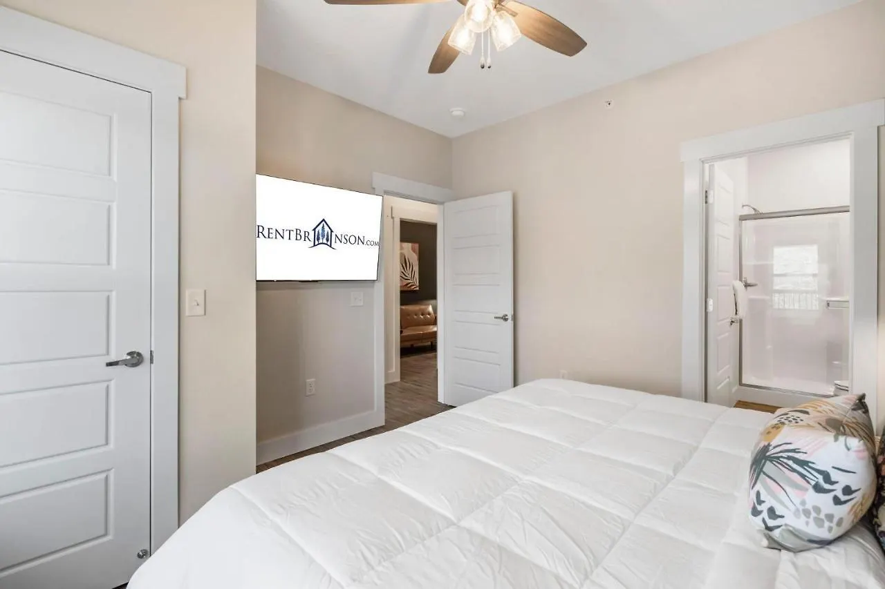 Lakeshore Living Branson