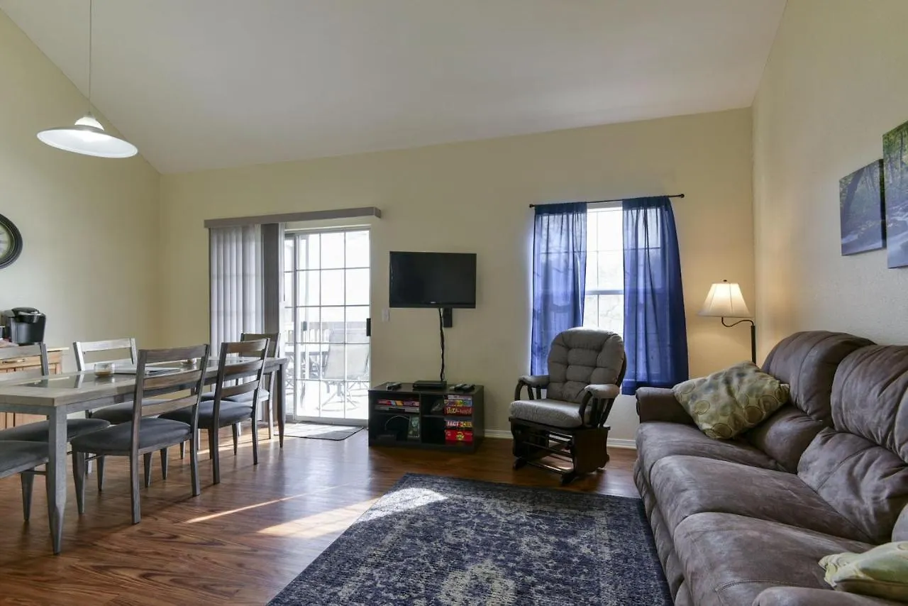 Appartement Waterway - Balcony View Of Taneycomo -- Blocks To Marina And Boat Rentals!! *
