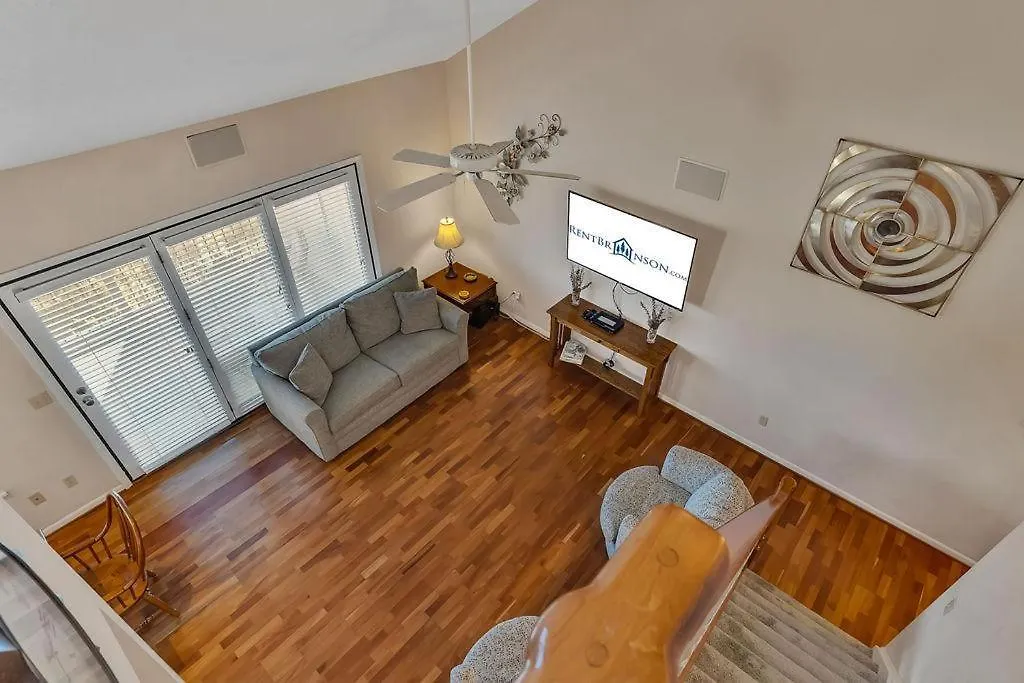 Red Oak - 915 Branson
