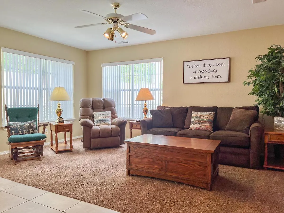 Front 2br Walk-in With Large Deck - Free Tickets Included - 79-1 *