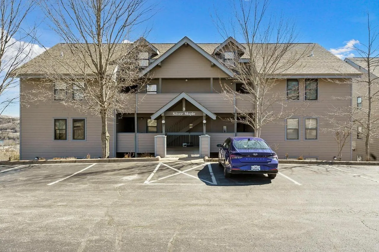 Silver Maple 303 Holiday home