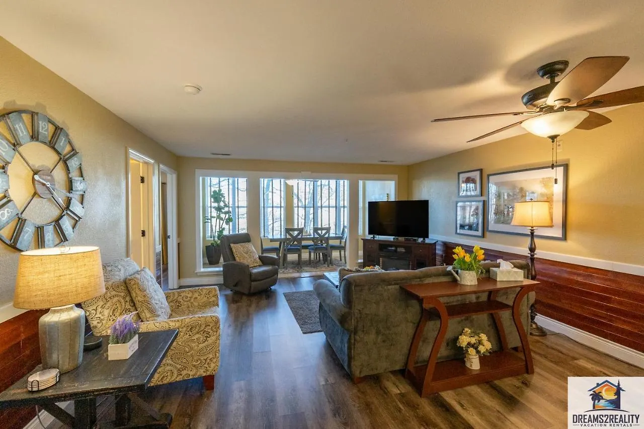 Holiday home 2br Walk-in - Near The 76 Strip - Pool - Free Tickets Included - Clc-7 Branson