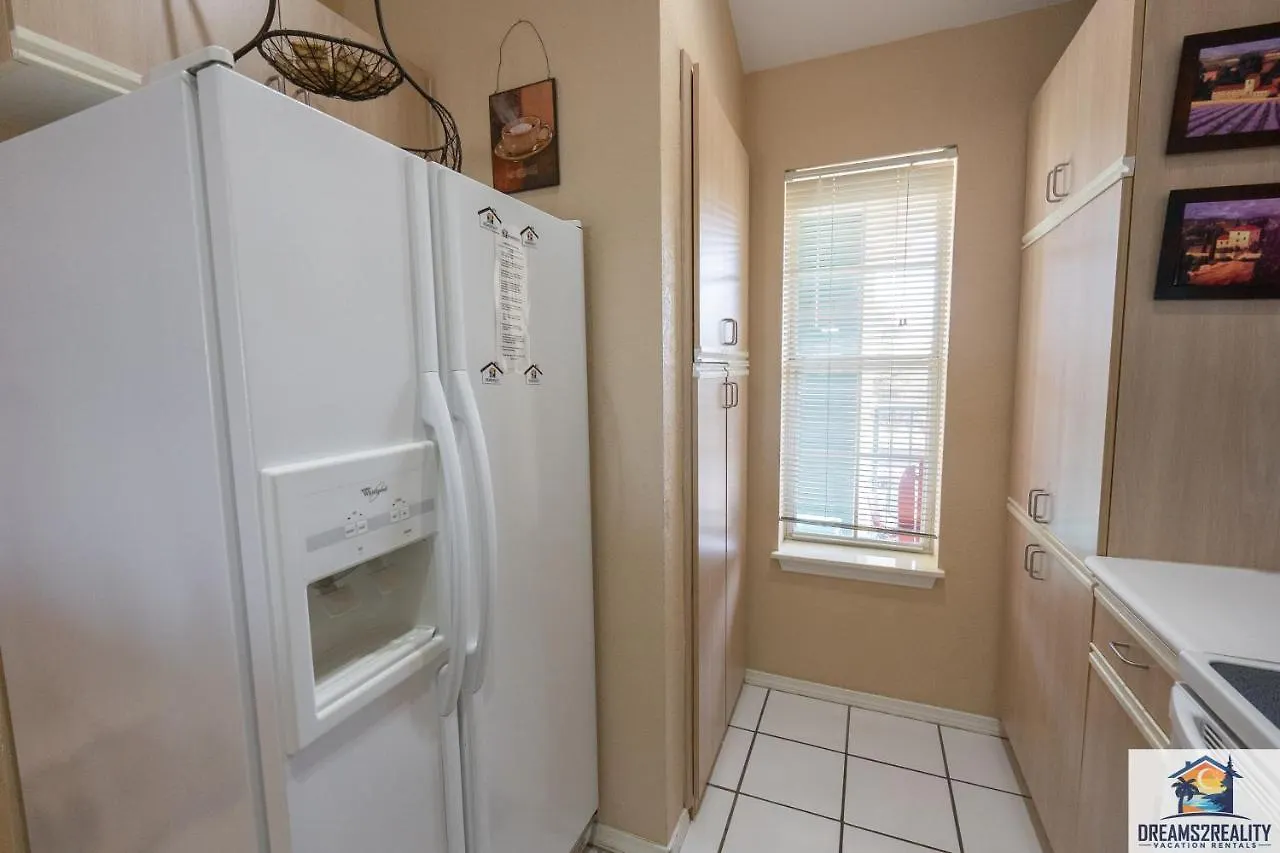Nyaraló 3 Bedroom - Near The Strip - Jacuzzi Tub - Free Tickets Included - Ch4-5 *