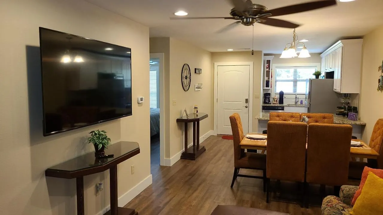 3br Walk-in With Loft - Pool And Hot Tub - Free Attraction Tickets Included - בית נופש