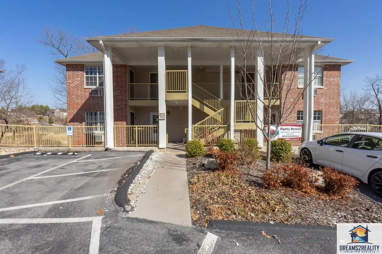 Holiday home 2br Walk-in - Near The 76 Strip - Free Wifi - Pool - Free Tickets Included - Clb-3