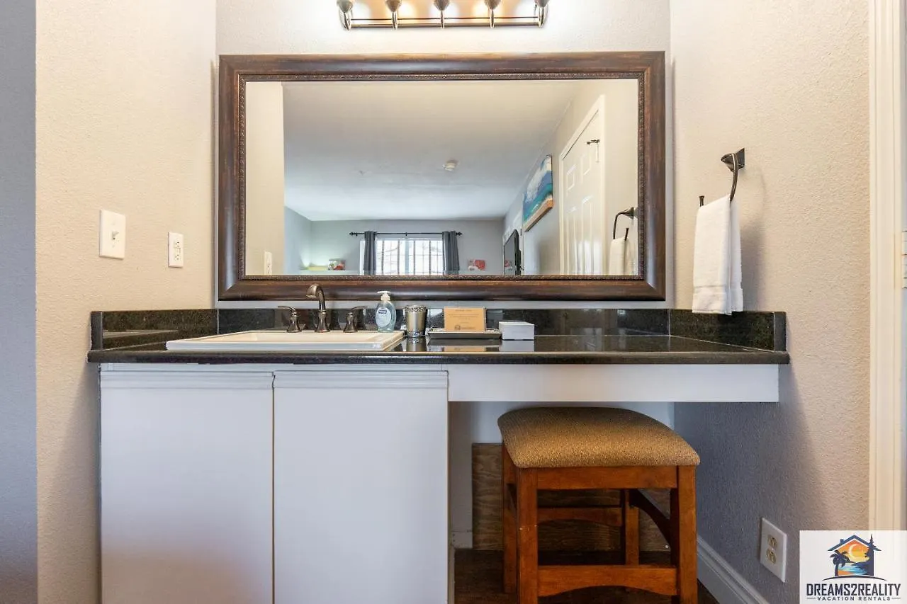 2br Walk-in - Near The 76 Strip - Free Wifi - Pool - Free Tickets Included - Clb-3 Branson