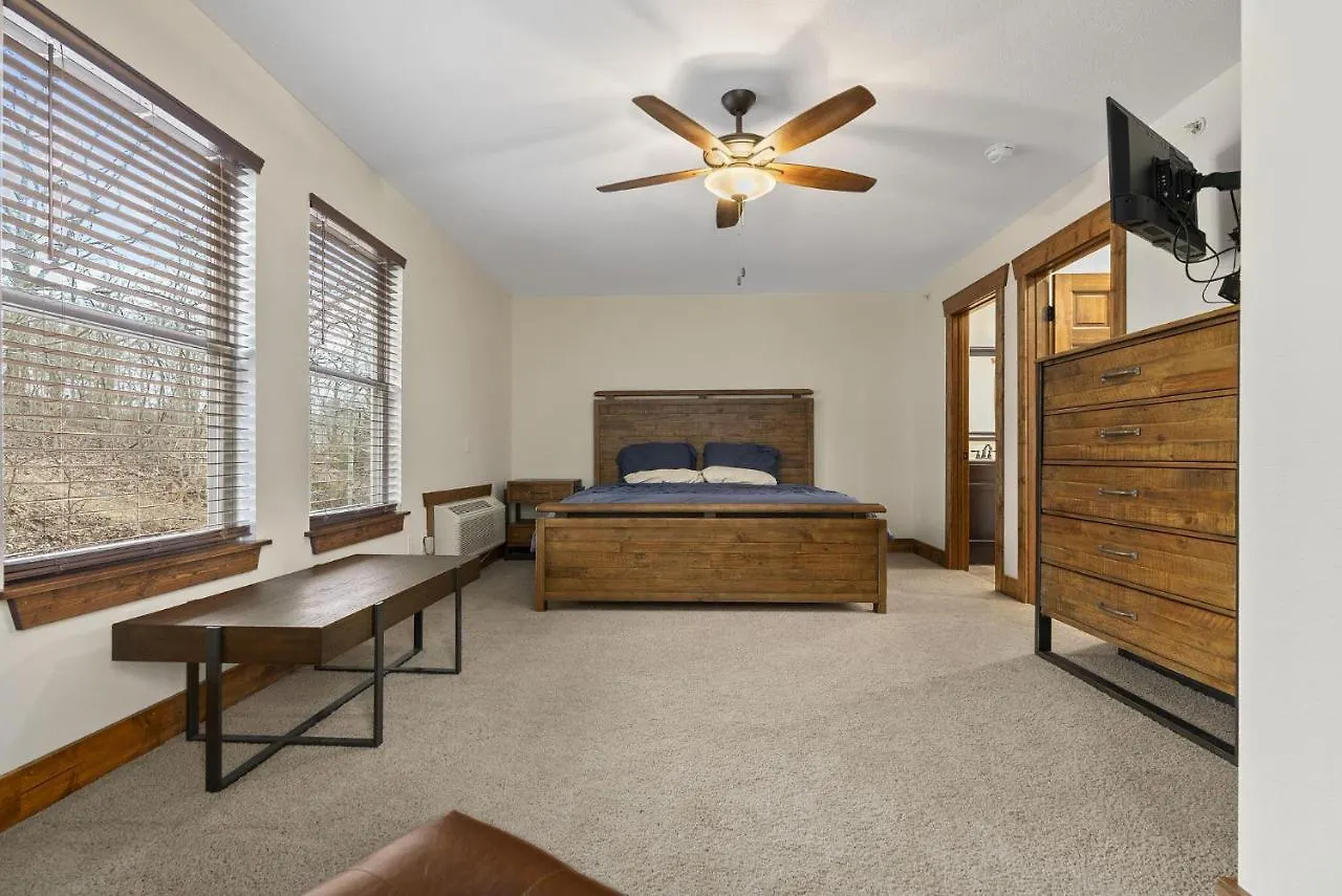 3bd Walk-in Near Silver Dollar - Game - Pool - Free Tickets Included - Rr-93b Branson