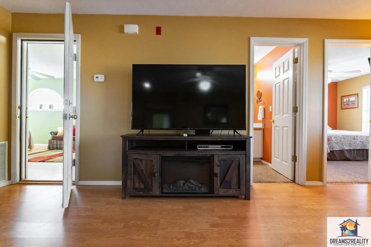 2br - King Beds - Near The 76 Strip - Free Tickets Included - Ch1-1