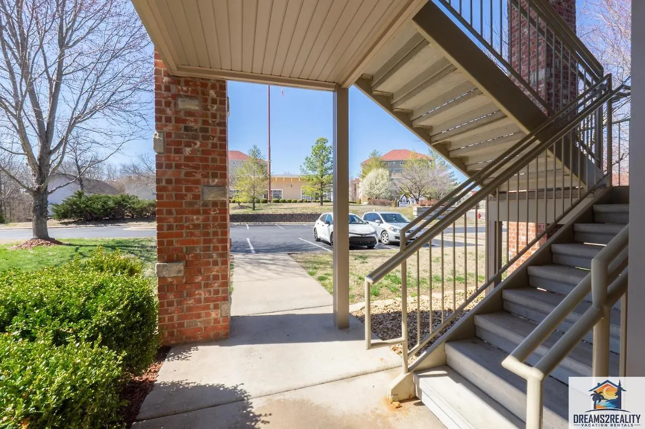1bd King With 2 Person Jacuzzi Tub - Near The Strip - Free Tickets Included - T1-9 * Branson