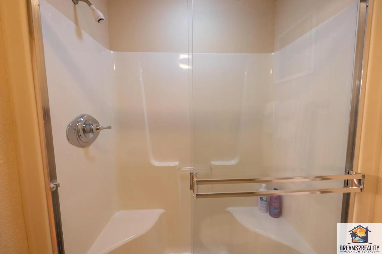 Feriehus 1bd King With 2 Person Jacuzzi Tub - Near The Strip - Free Tickets Included - T1-9 Branson