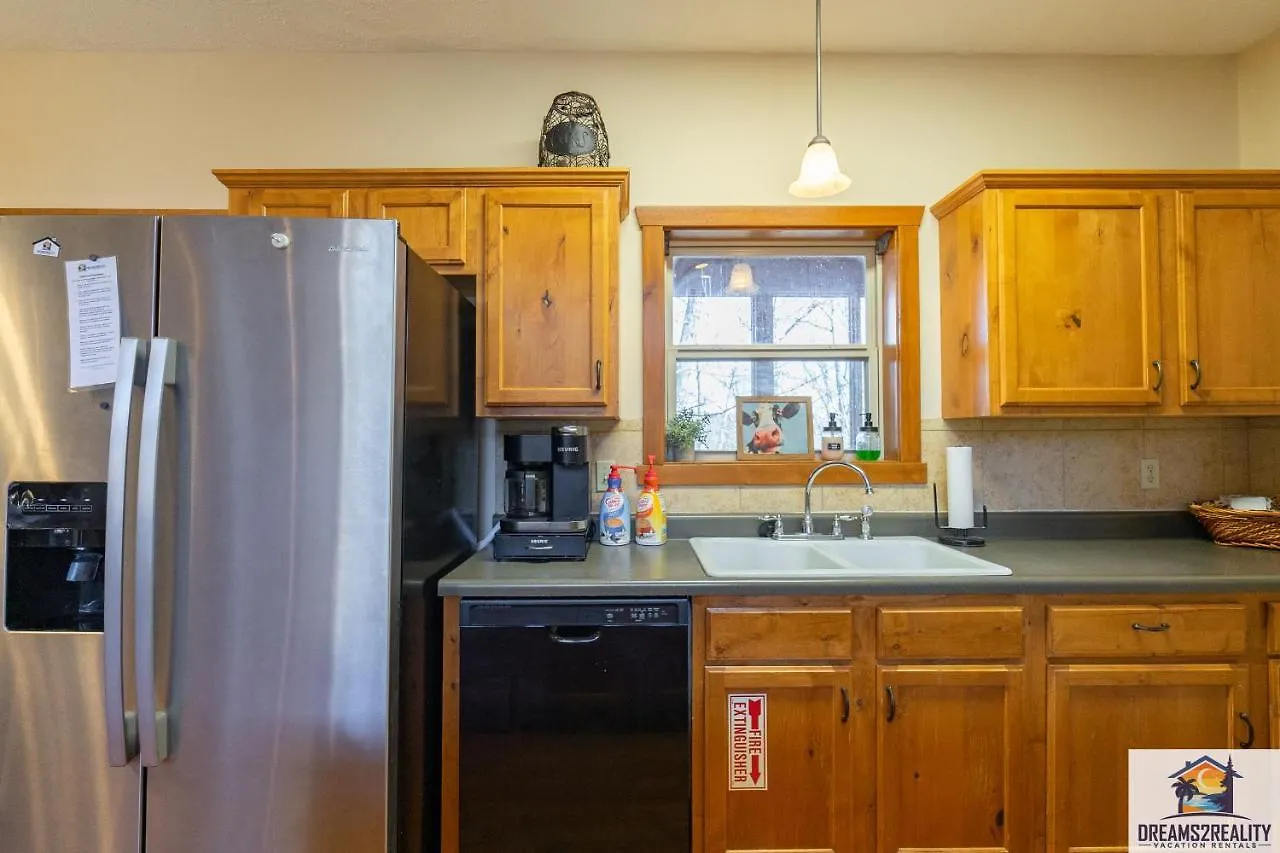 Forest Heights - 6br - Pool Table - Near Silver Dollar - Free Tickets Included Holiday home Branson