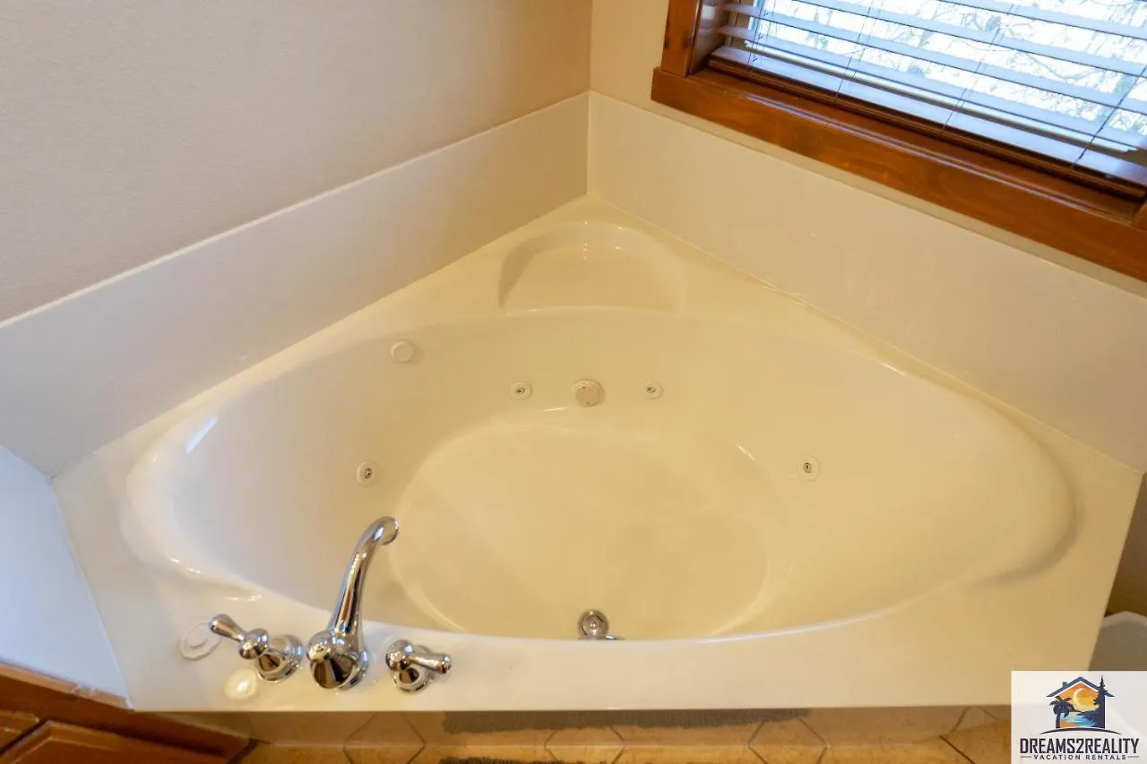 Forest Heights - 6br - Pool Table - Near Silver Dollar - Free Tickets Included Holiday home Branson