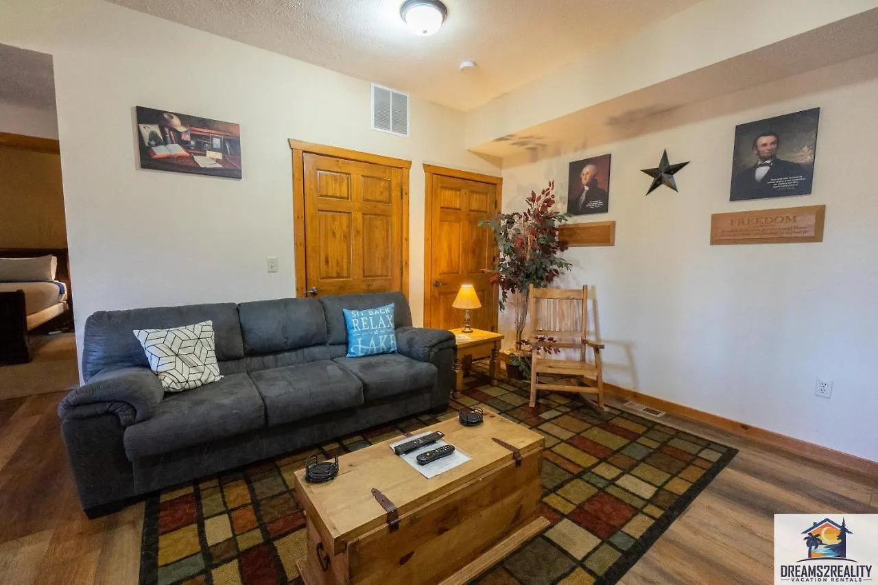 Holiday home Forest Heights - 6br - Pool Table - Near Silver Dollar - Free Tickets Included