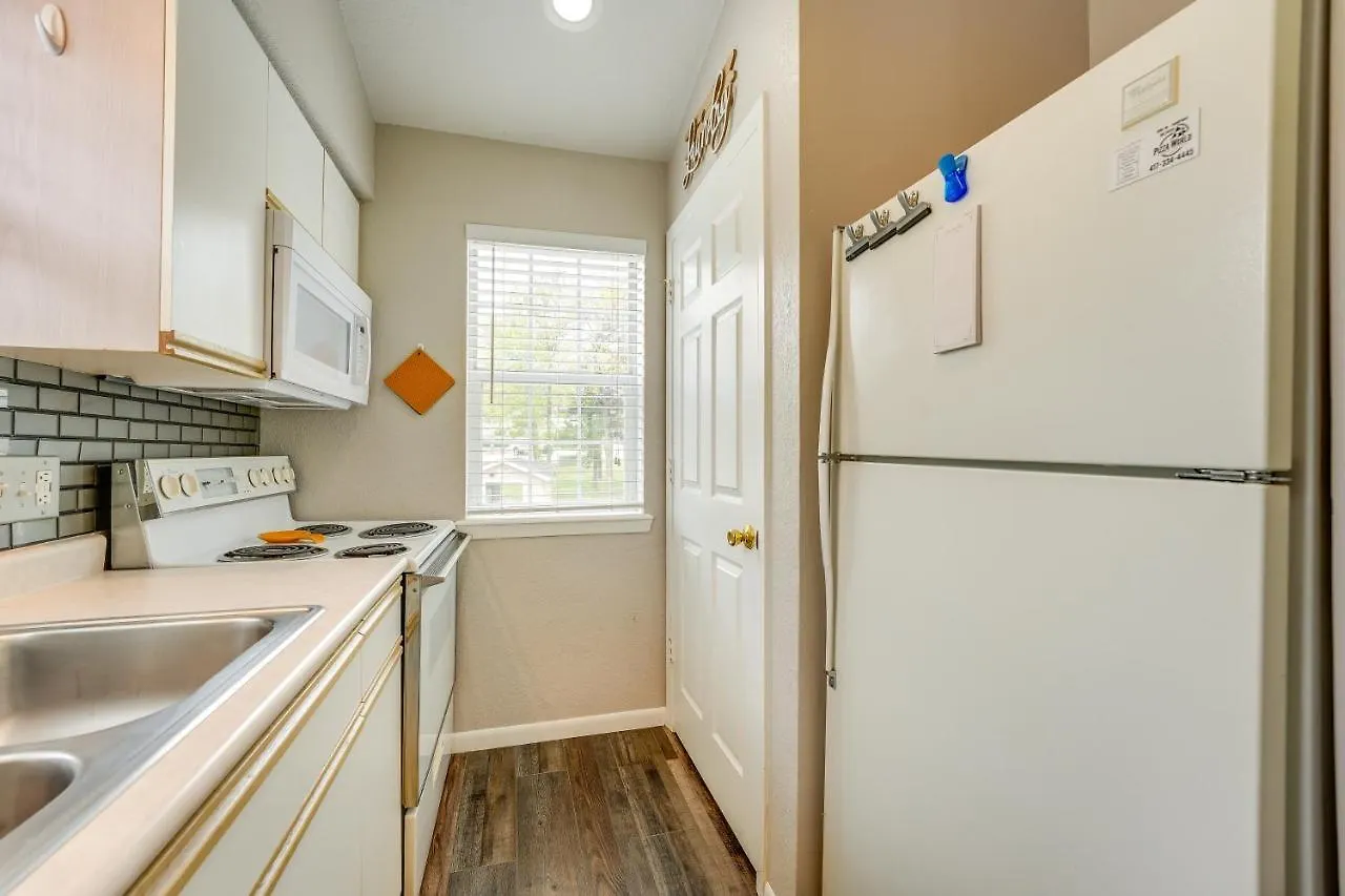 Apartment With Community Pool! Branson