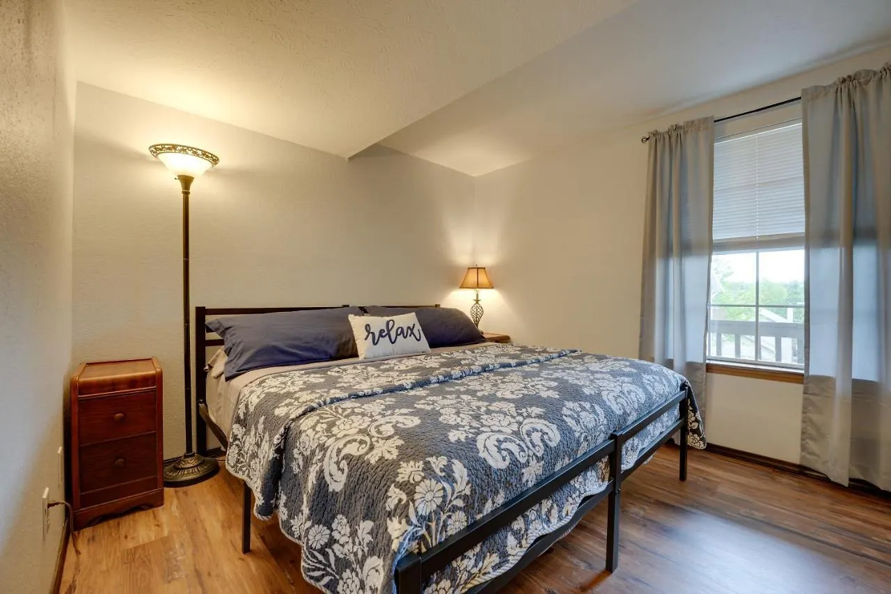 Apartment With Balcony And Grill 3 Mi To Moonshine Beach! Branson