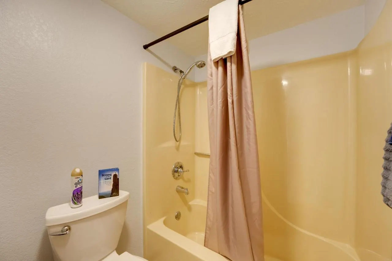 Apartment With Balcony And Grill 3 Mi To Moonshine Beach! Branson