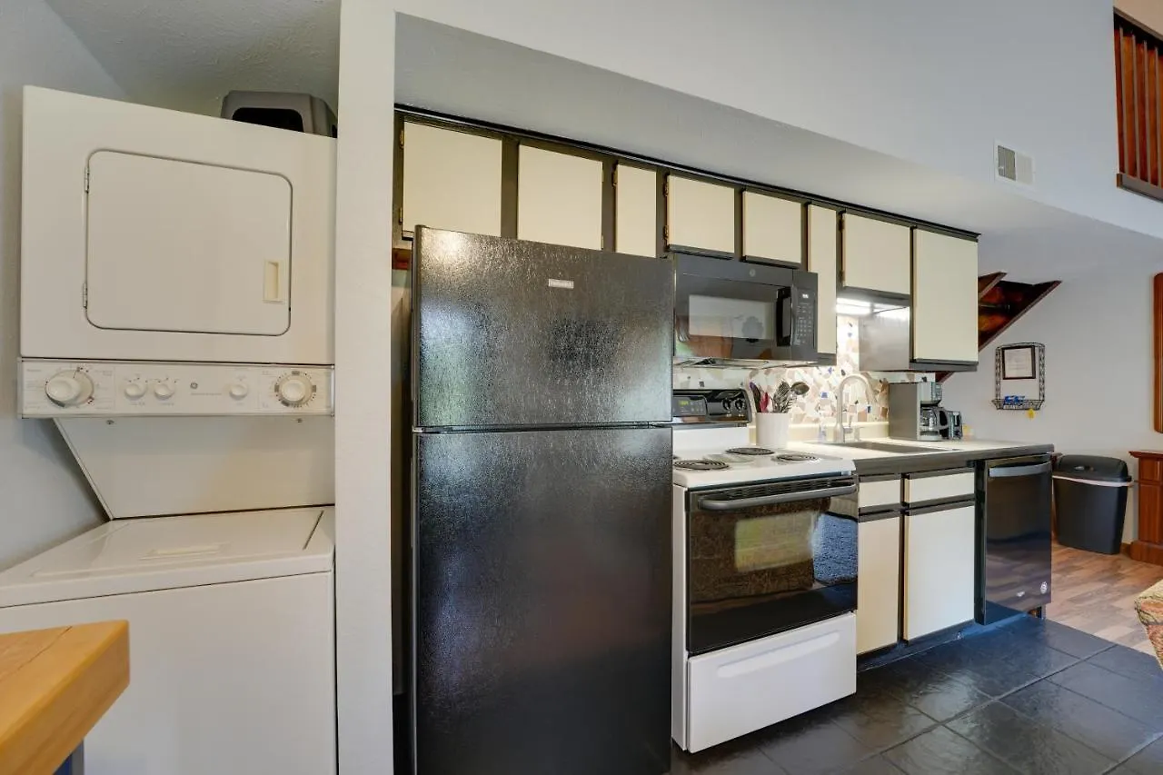Apartment With Balcony And Grill 3 Mi To Moonshine Beach! Branson