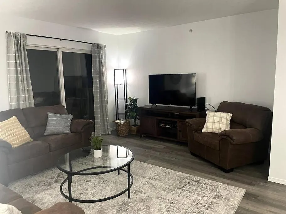 Luxury Modern By The - Breezy Escape Branson