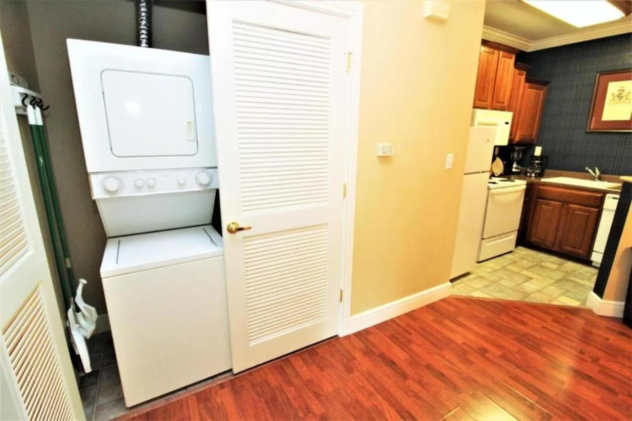Branson's Great Rock Retreat Apartment