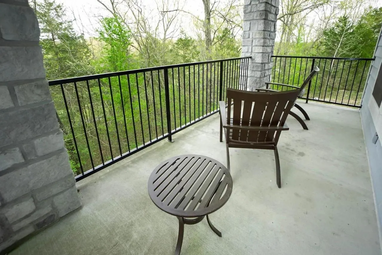 Branson's Great Rock Retreat Apartment