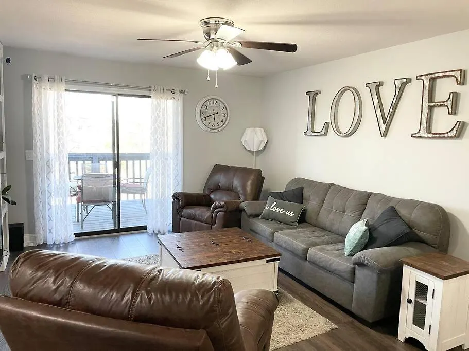 Luxury Family W/ Great Views & Entertainment
