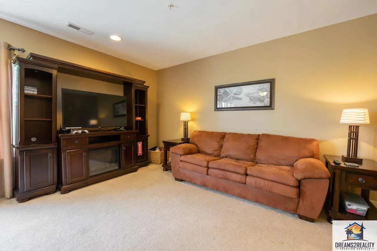 4br Walk-in - Foosball Table - Hot Tub - Fire Pit - Free Tickets Included - Dv166 * Branson