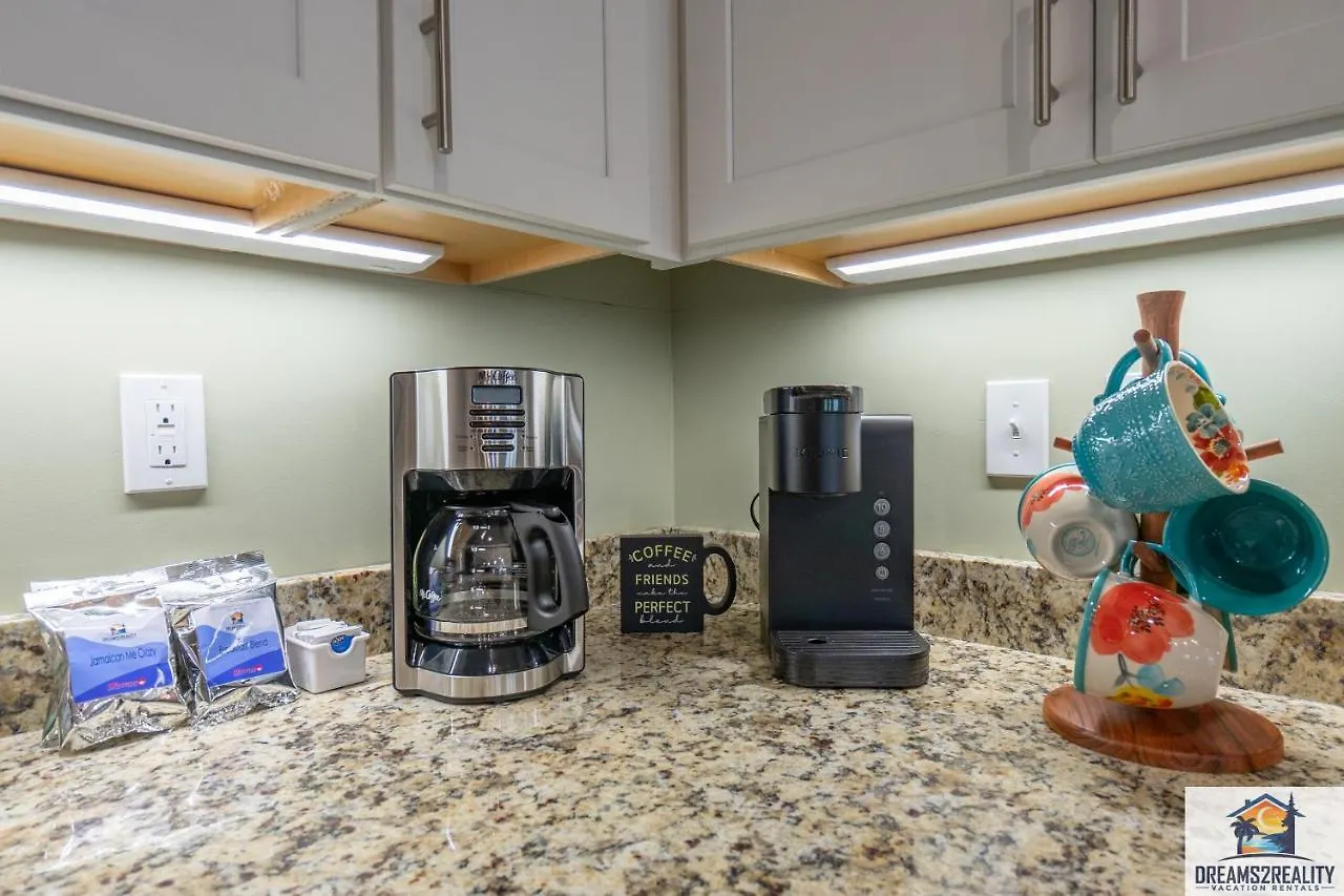 Holiday home New Build - Luxury 3br Walk-in With Amenities - Free Tickets Included - Fhg-107
