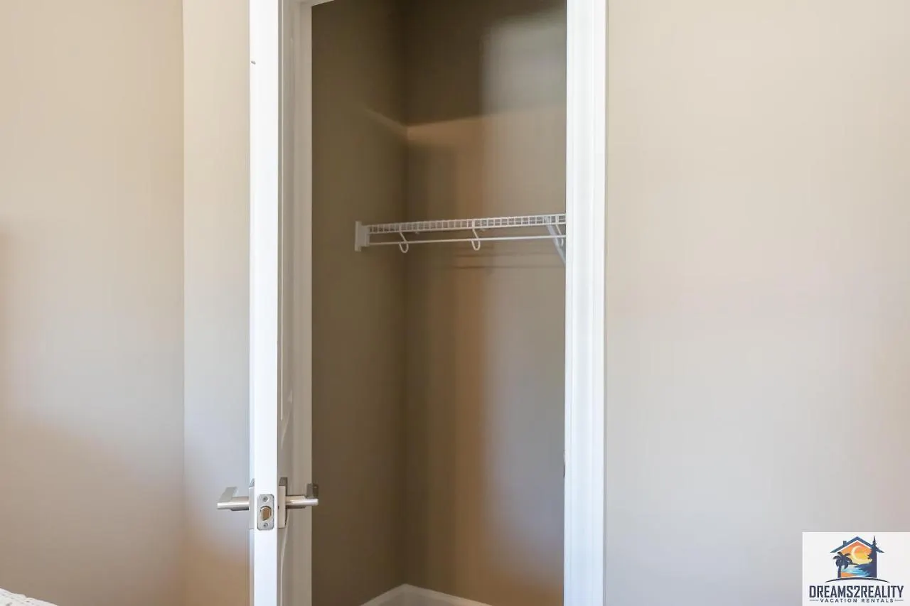 New Build - Walk-in 3br - 2 Pools - Free Tickets Included - Fhg-208
