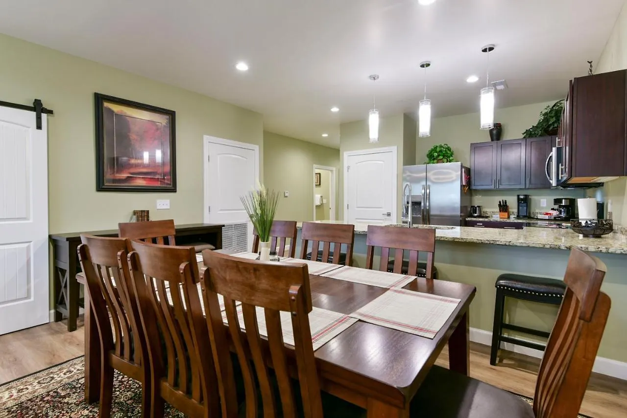 Thousand Hills Luxury Condos: Heart Of Retreat Aparthotel Branson
