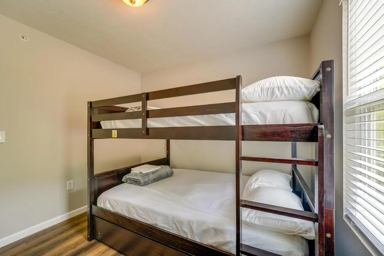 Pet-friendly With Shared Pool! Apartment