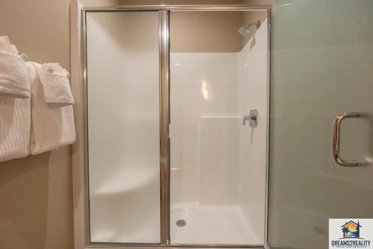 Holiday home New Build - Walk-in - Amenities - Near 76 Strip - Free Attraction Tickets - Fh-g201 Branson