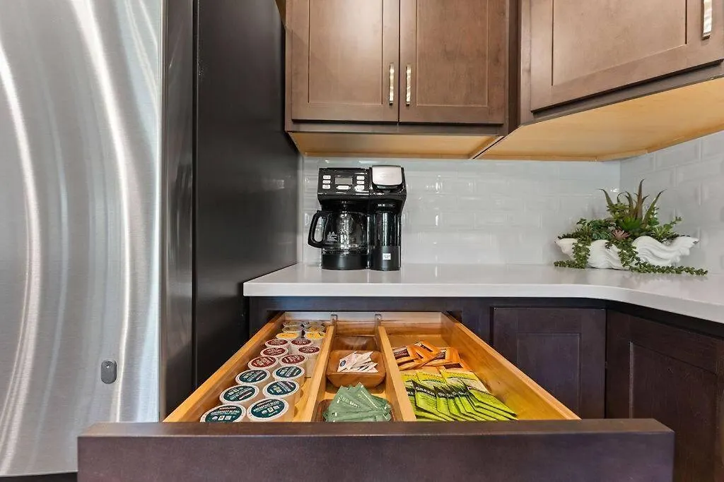 Apartman Views! Penthouse- 5 Min To Landing & Downtown Branson