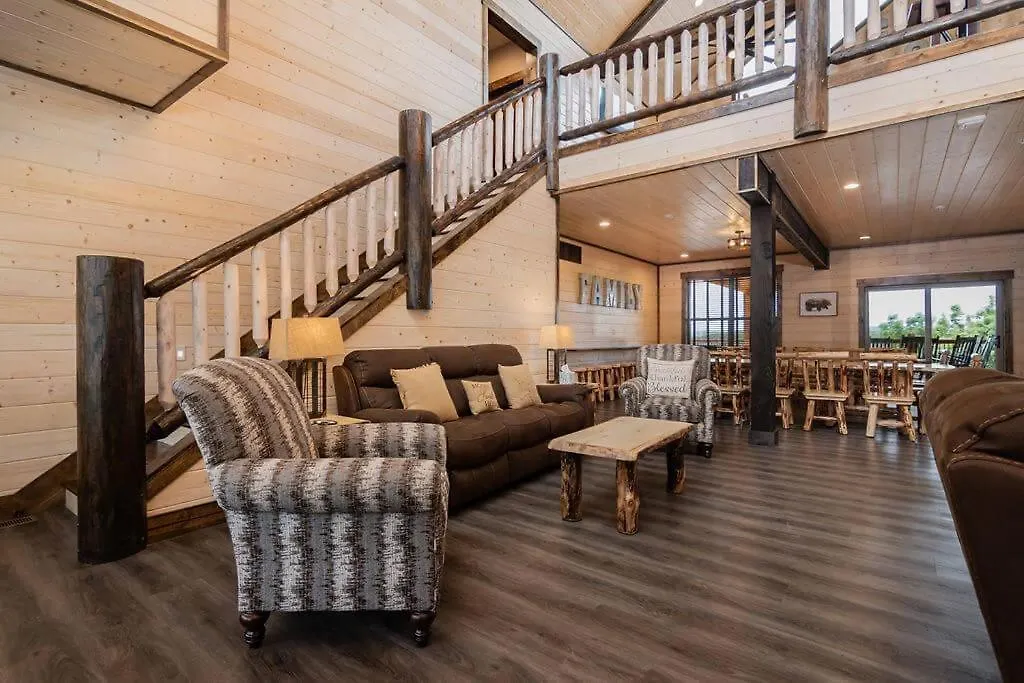 Staycation With Indoor Pool And Basketball Court *