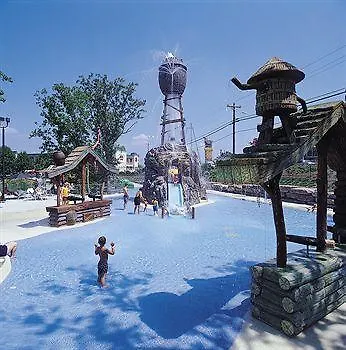 Grand Country Waterpark Hotel Branson