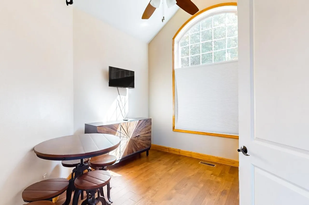 Treetop View Sanctuary Holiday home *