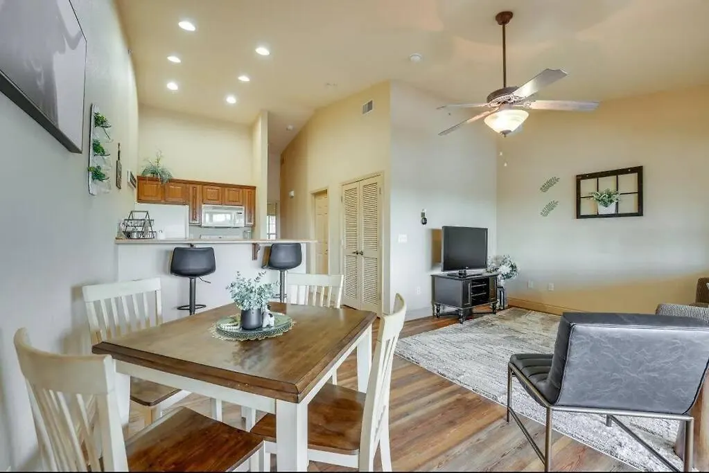 Modern In Tuscany Place! * Branson