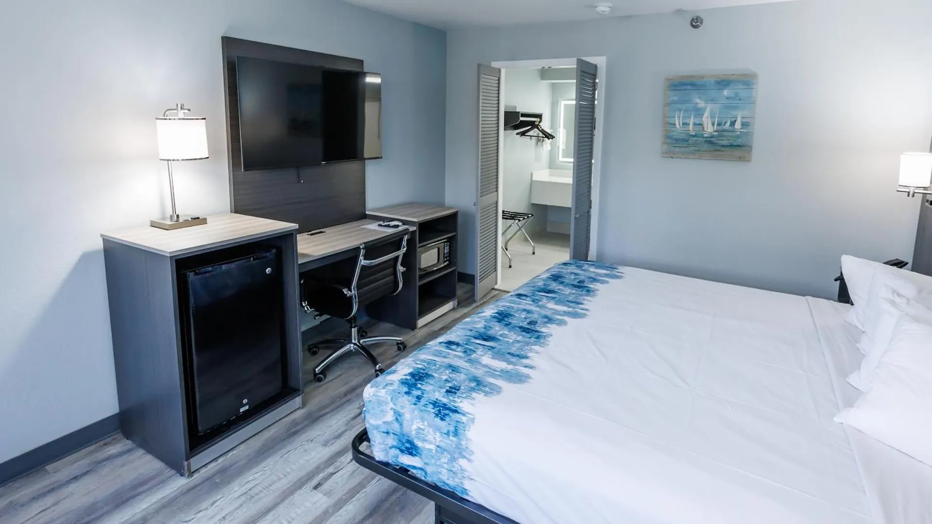 Baymont By Wyndham Thousand Hills Hotel 2*