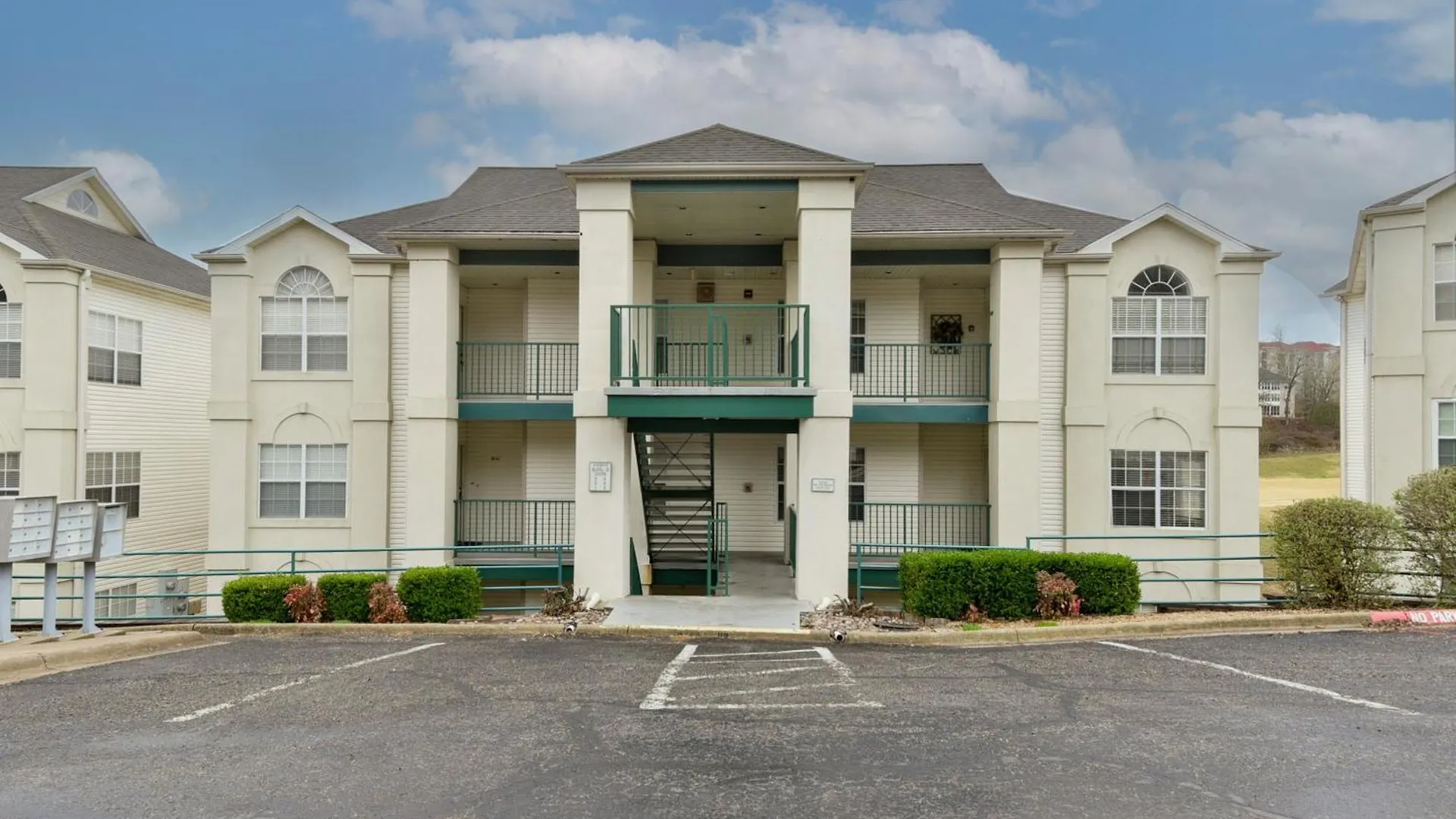 Apartman Gorgeous At Thousand Hills - Heart Of - Spacious And Affordable Branson